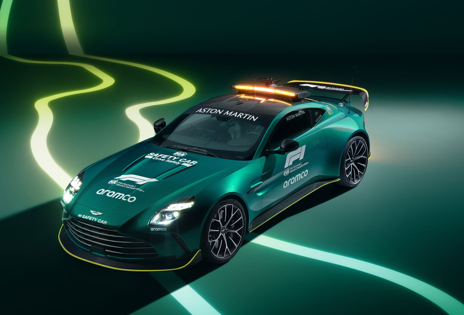 Aston Martin Vantage F1 Safety Car - front